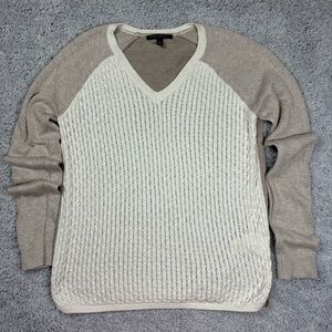 Banana Republic Sweater Womens Medium Textured Classic Modest Demure Church